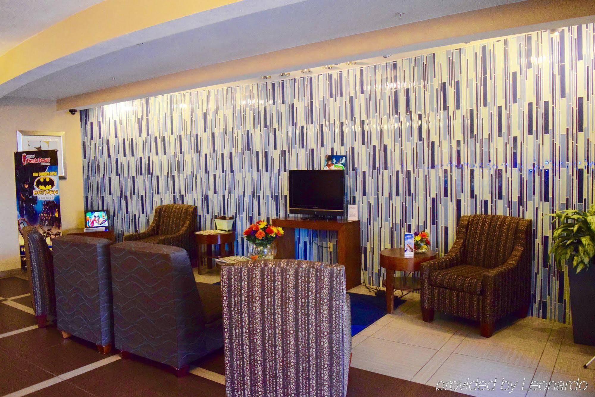 Holiday Inn Express & Suites San Antonio Nw Near Seaworld By Ihg Exterior foto